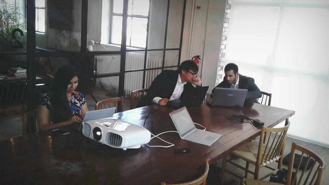 Collaboration on companies within an industry